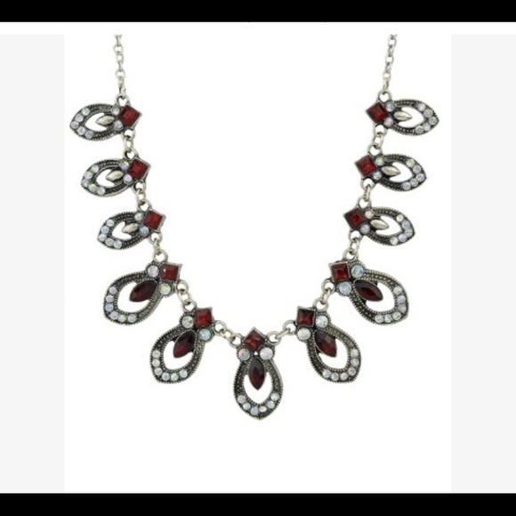 Necklace and earring set - Picture 4 of 5